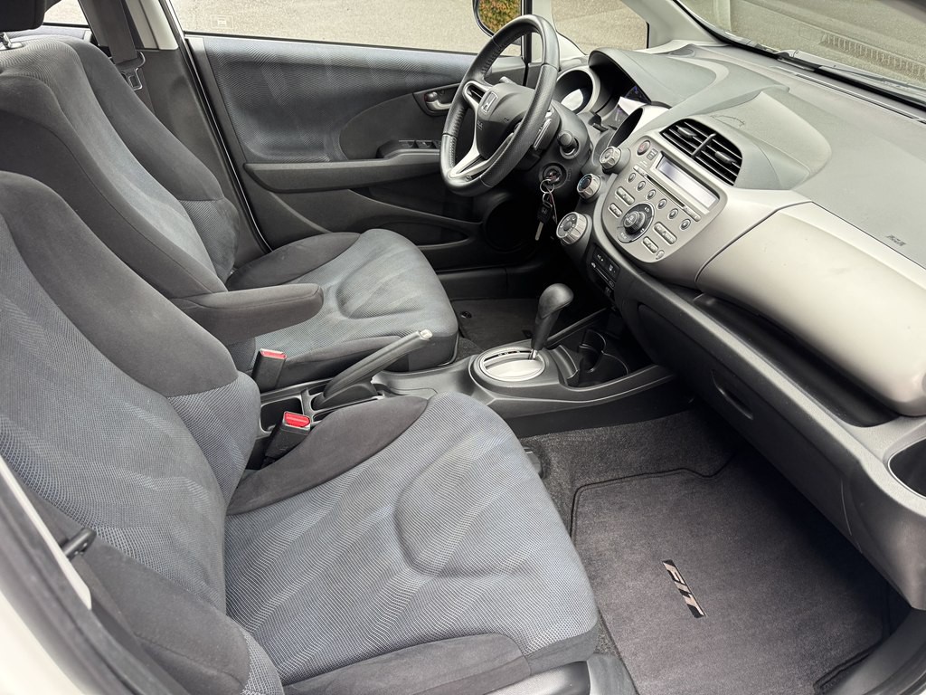 2011 Honda Fit Image 16
