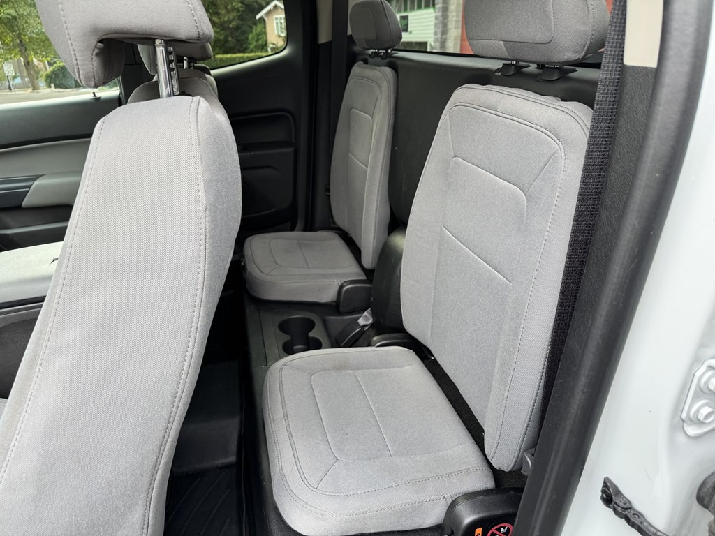 2015 Chevrolet Colorado Image 18