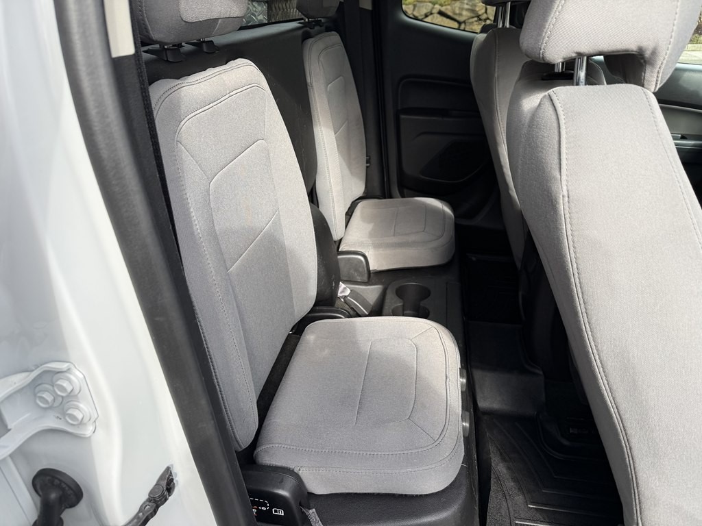 2015 Chevrolet Colorado Image 19