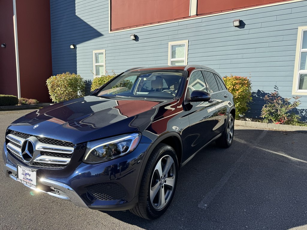 2016 Mercedes-Benz GLC-Class Image 4