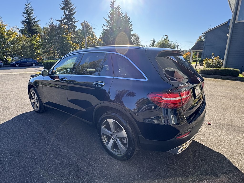 2016 Mercedes-Benz GLC-Class Image 6