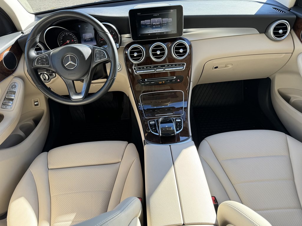 2016 Mercedes-Benz GLC-Class Image 13