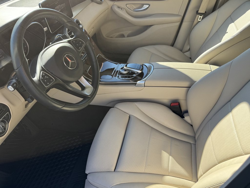 2016 Mercedes-Benz GLC-Class Image 15