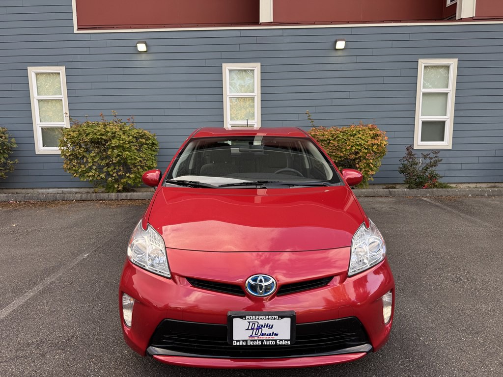 2015 Toyota Prius Image 8