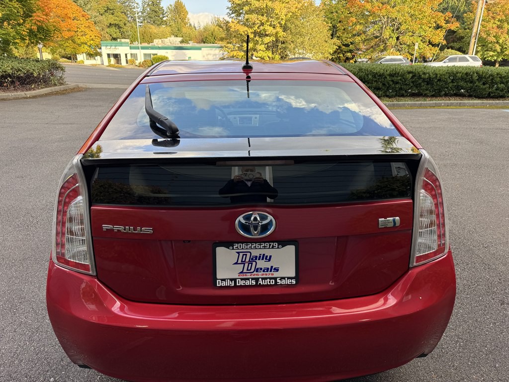 2015 Toyota Prius Image 9