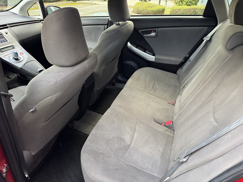 2015 Toyota Prius Image 17