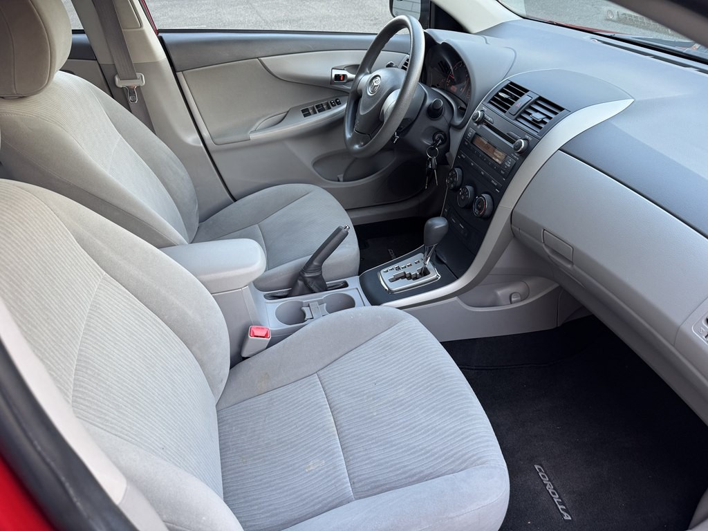 2010 Toyota Corolla Image 16