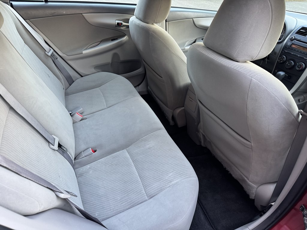 2010 Toyota Corolla Image 19