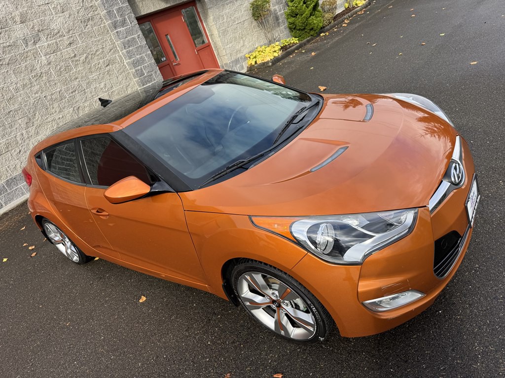 2013 Hyundai Veloster Image 10