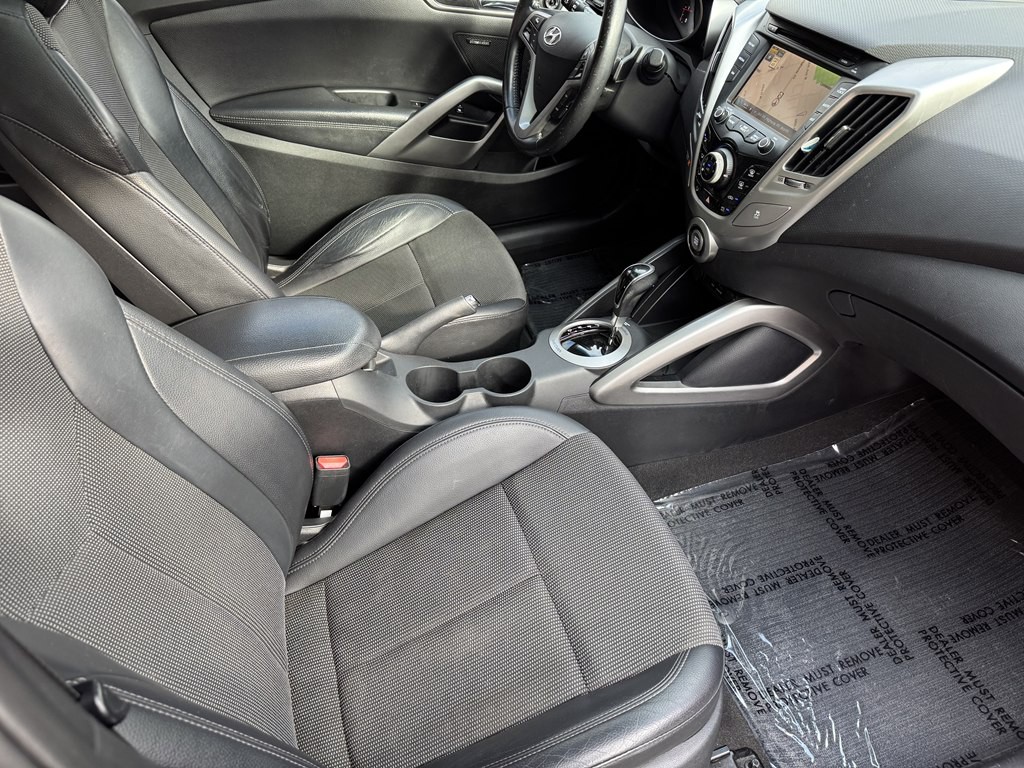 2013 Hyundai Veloster Image 15
