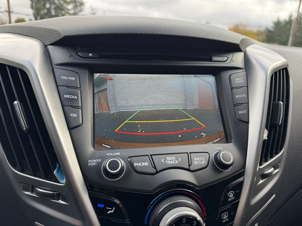 2013 Hyundai Veloster Image 20