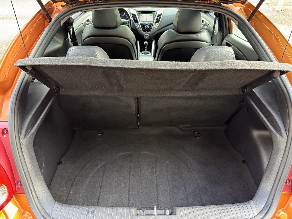 2013 Hyundai Veloster Image 22