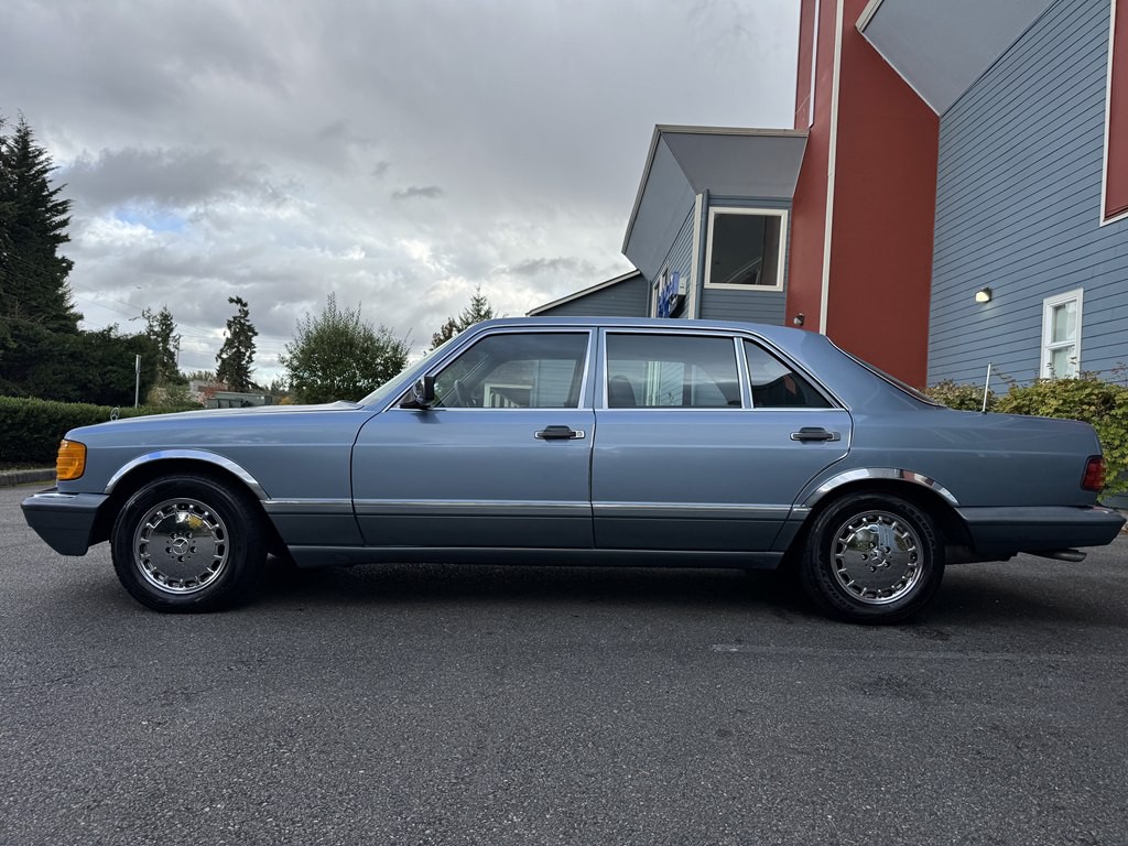 1988 Mercedes-Benz 420-Class Image 5