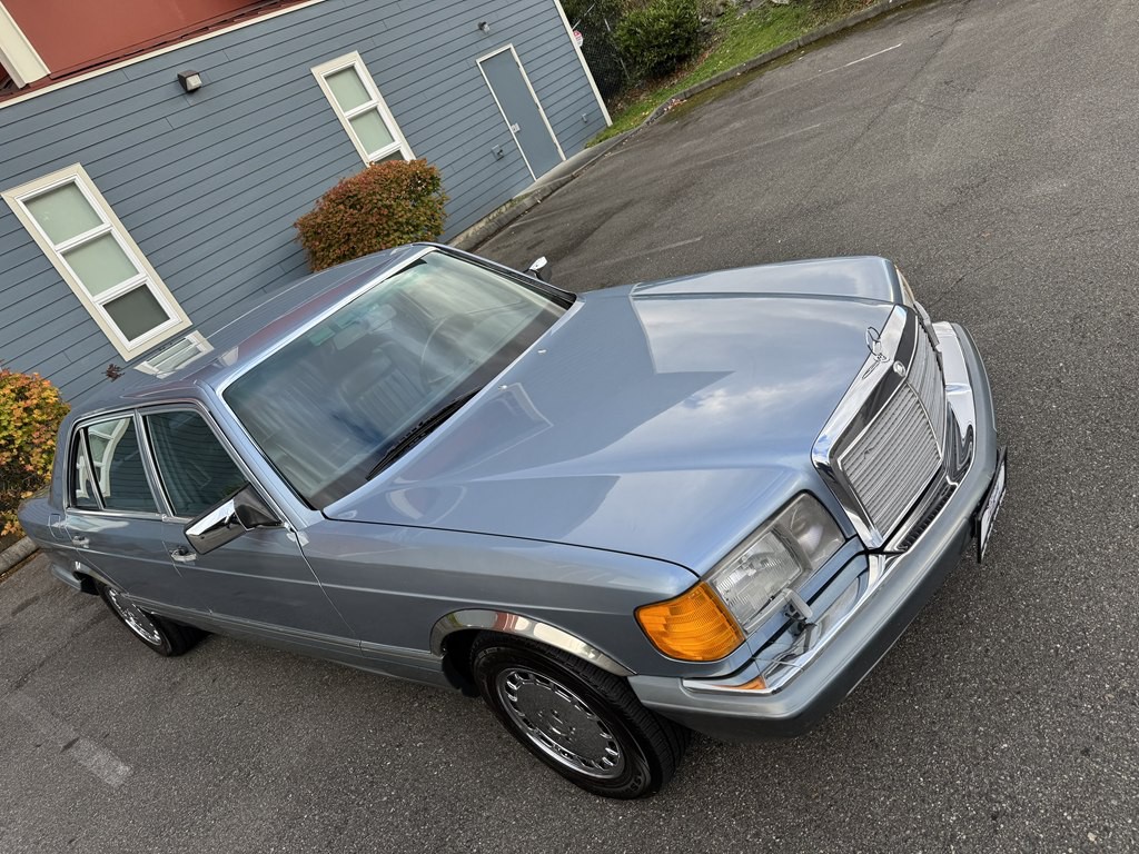 1988 Mercedes-Benz 420-Class Image 10