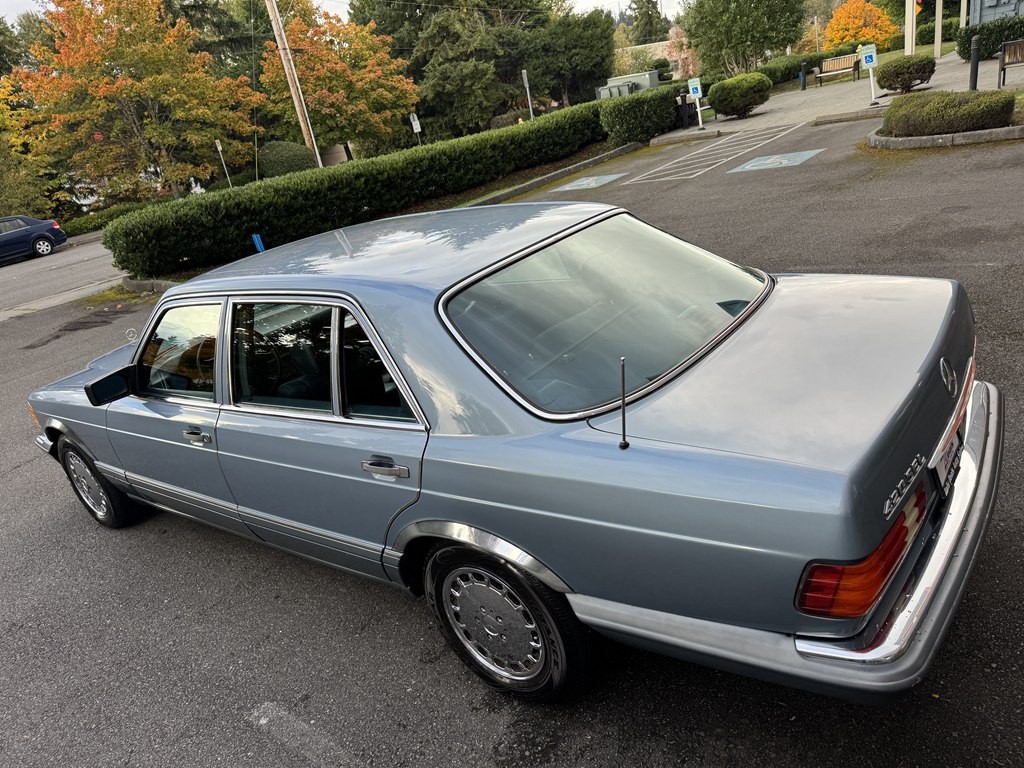 1988 Mercedes-Benz 420-Class Image 14