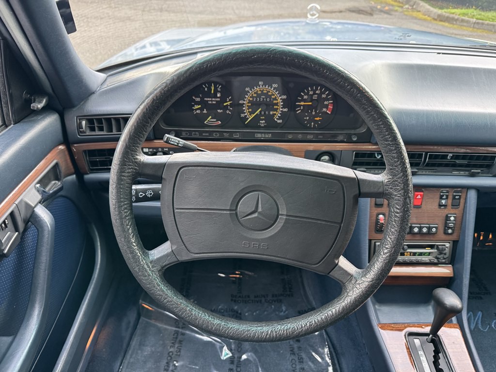 1988 Mercedes-Benz 420-Class Image 24