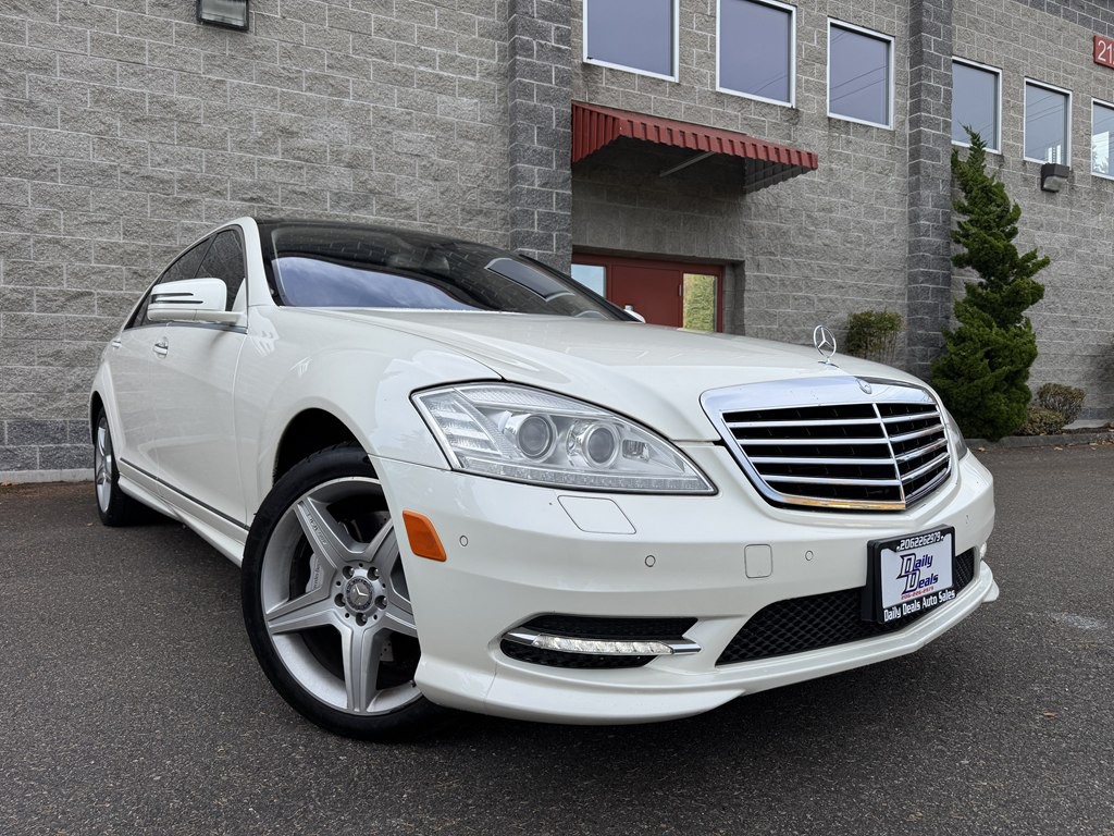 2010 Mercedes-Benz S-Class Image 1