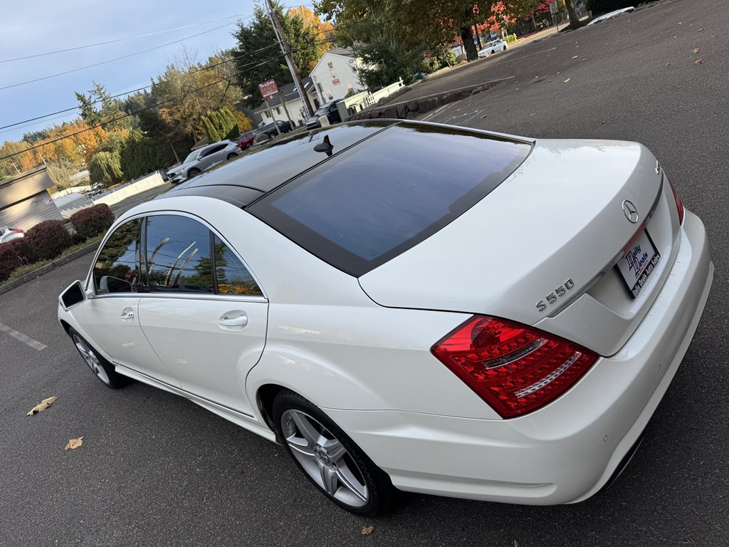 2010 Mercedes-Benz S-Class Image 8