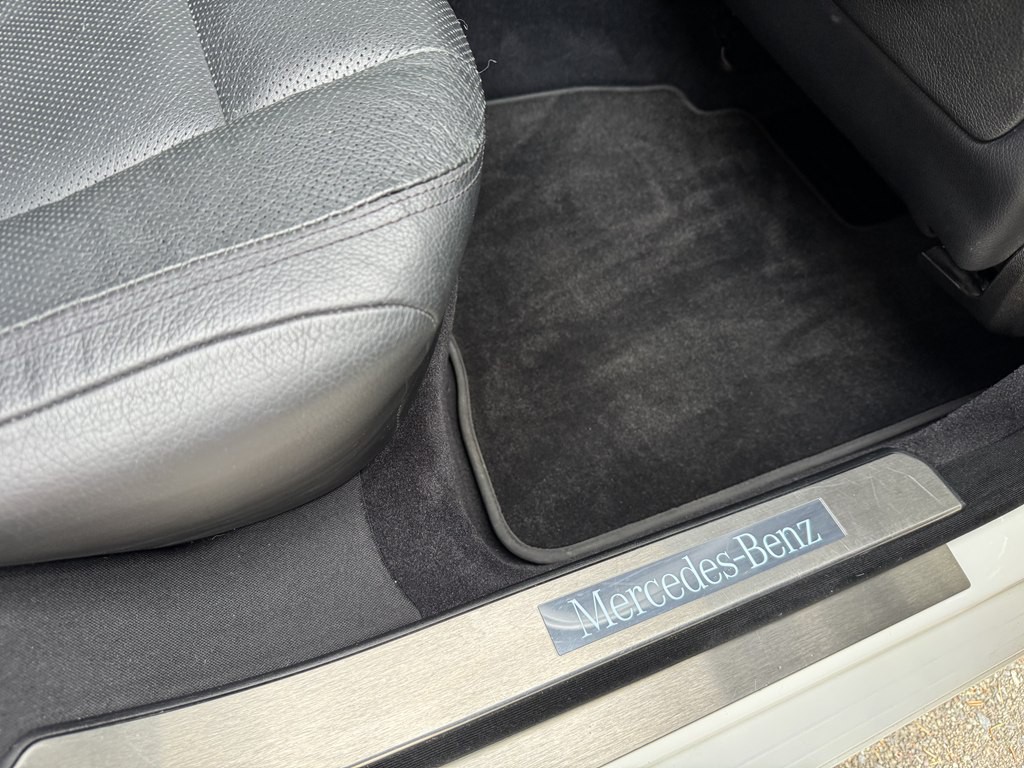 2010 Mercedes-Benz S-Class Image 18