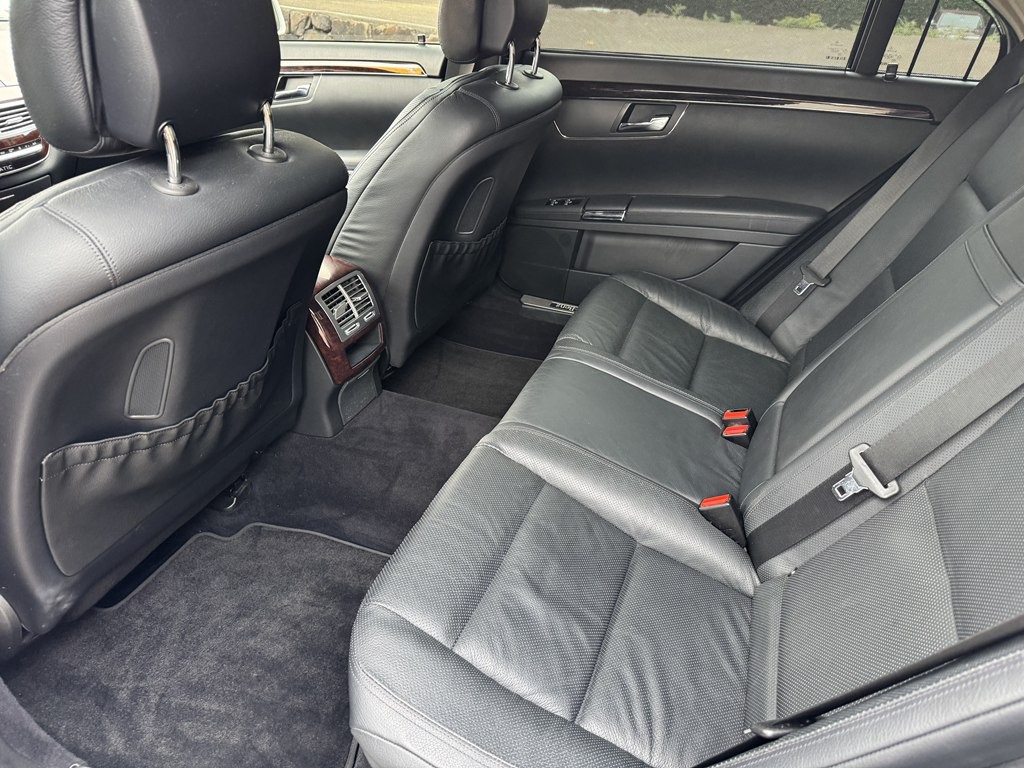 2010 Mercedes-Benz S-Class Image 16