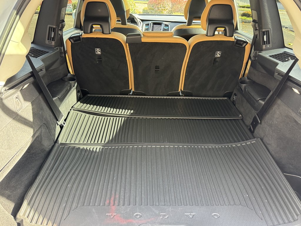 2016 Volvo XC90 Image 24