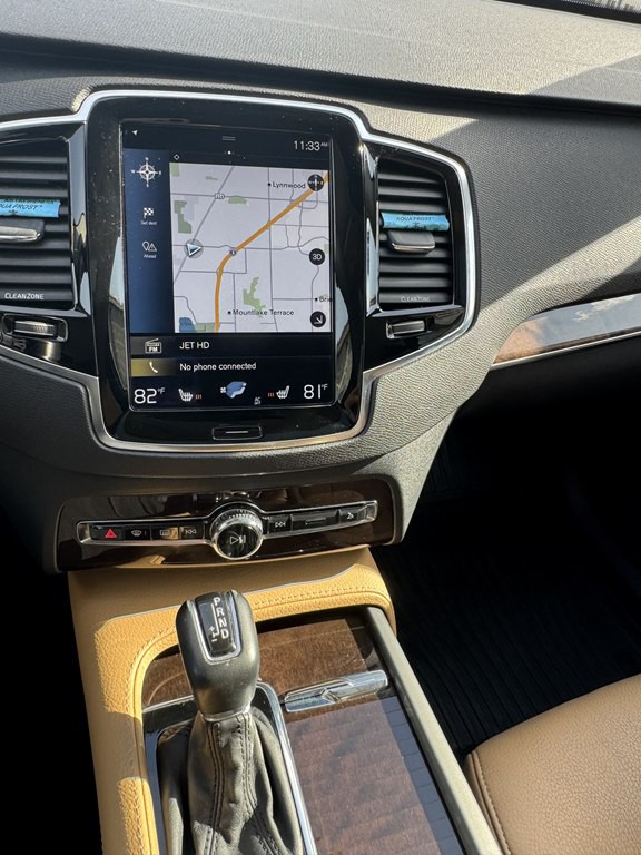 2016 Volvo XC90 Image 26