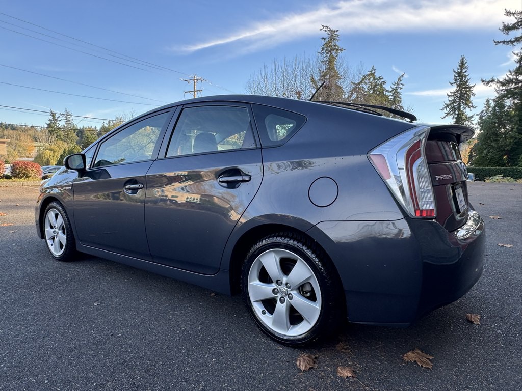 2014 Toyota Prius Image 8