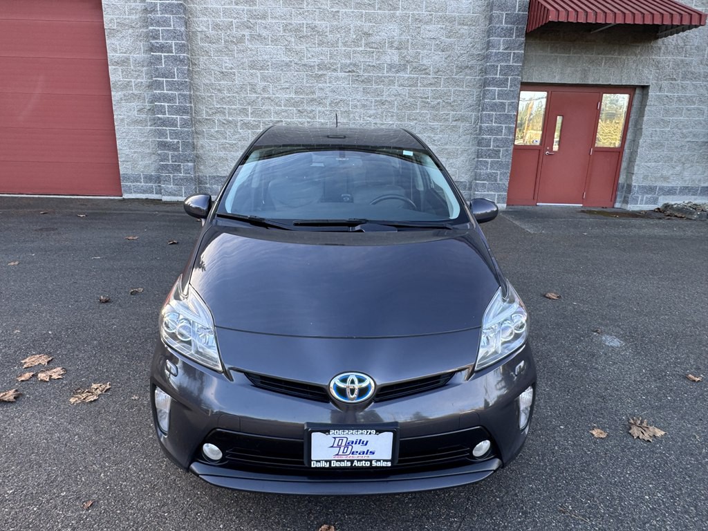 2014 Toyota Prius Image 11
