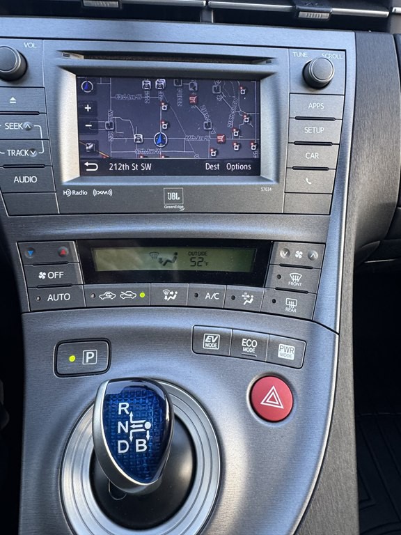 2014 Toyota Prius Image 23