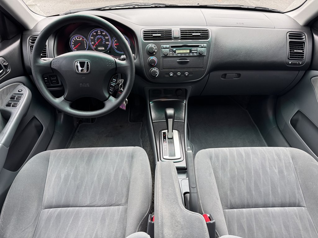 2005 Honda Civic Image 13