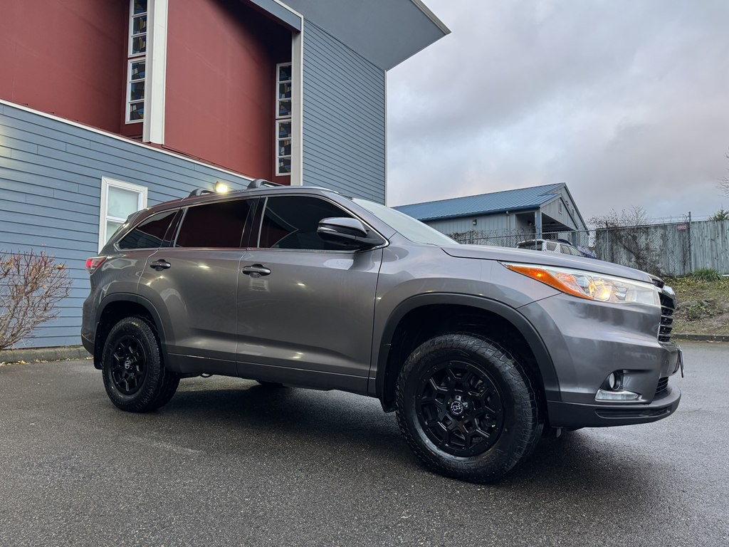 2016 Toyota Highlander Image 5