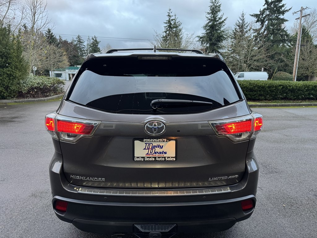 2016 Toyota Highlander Image 8