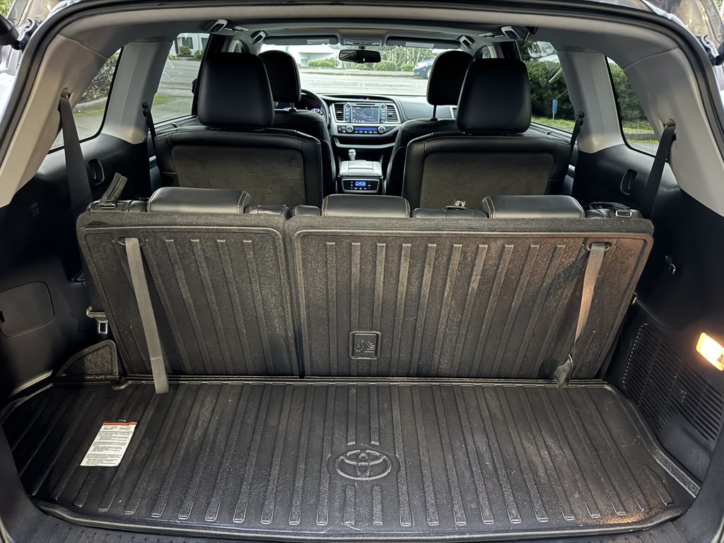 2016 Toyota Highlander Image 24