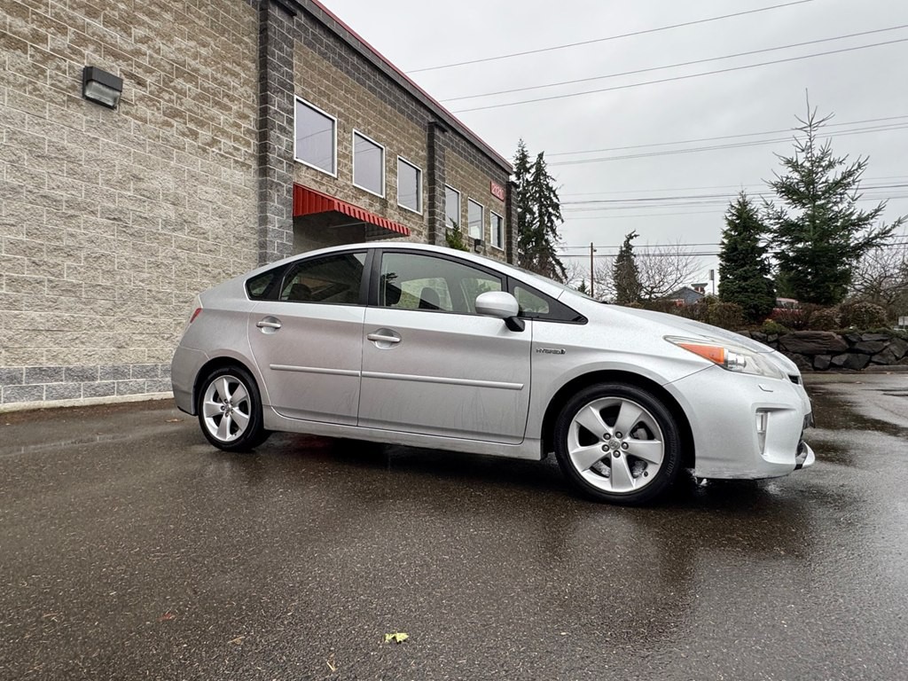 2013 Toyota Prius Image 7