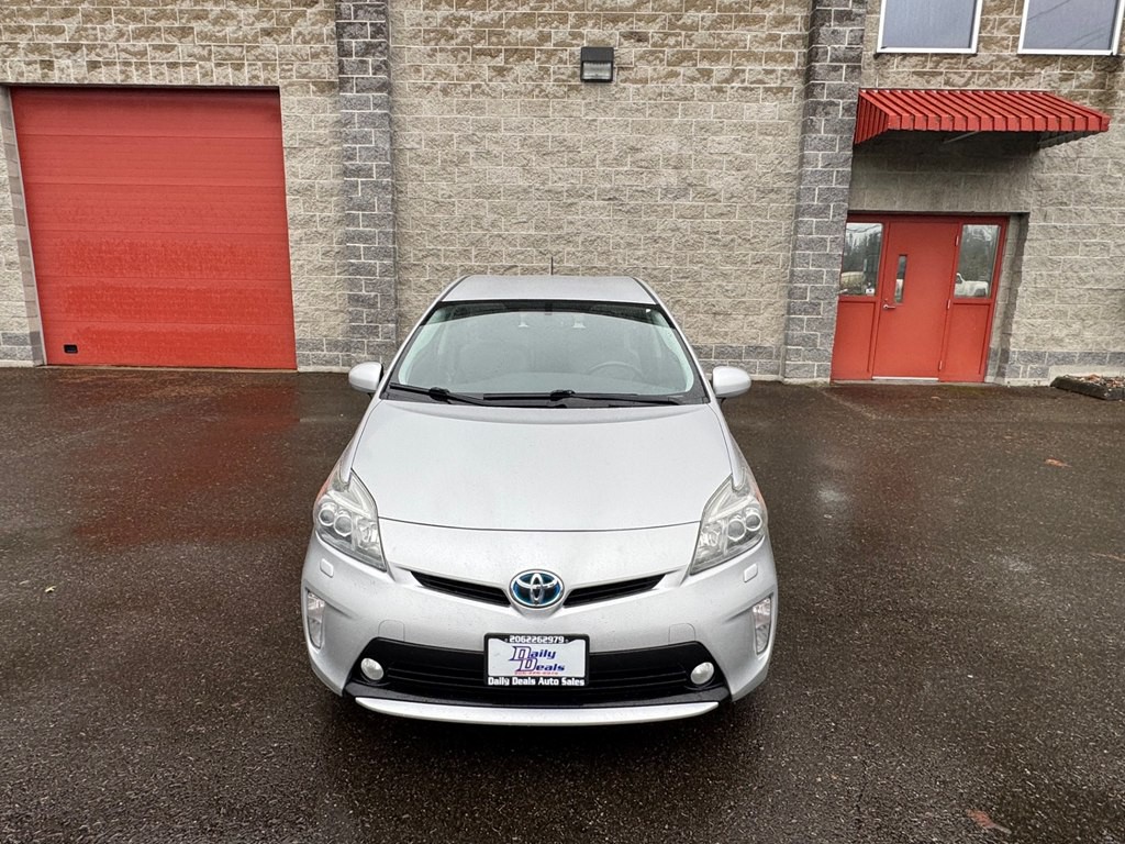 2013 Toyota Prius Image 10