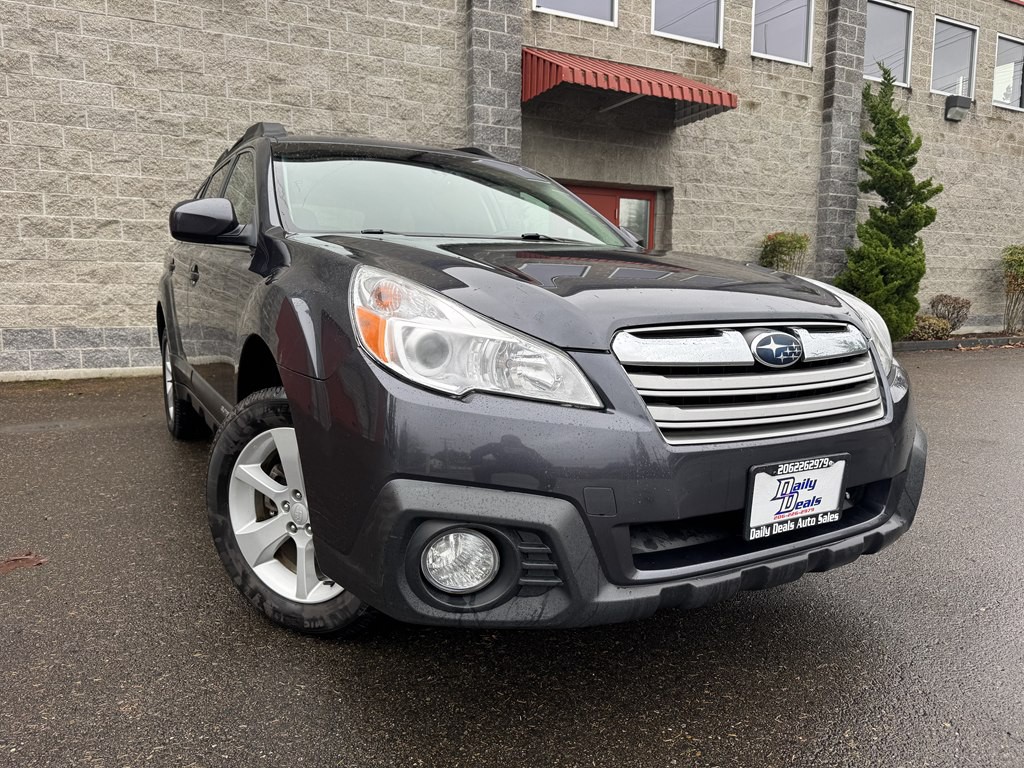 2013 Subaru Outback Image 1