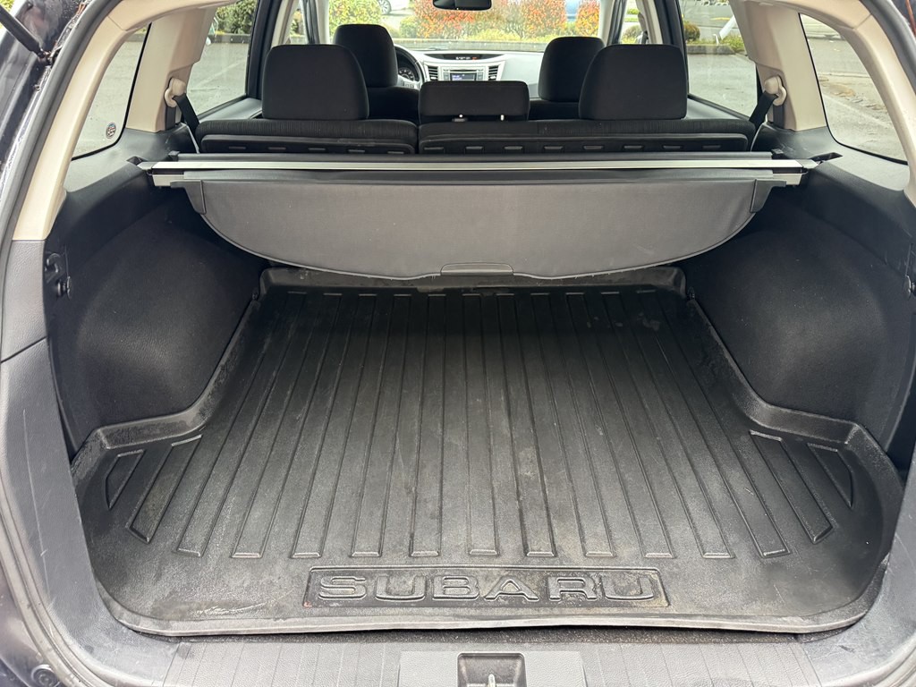 2013 Subaru Outback Image 22