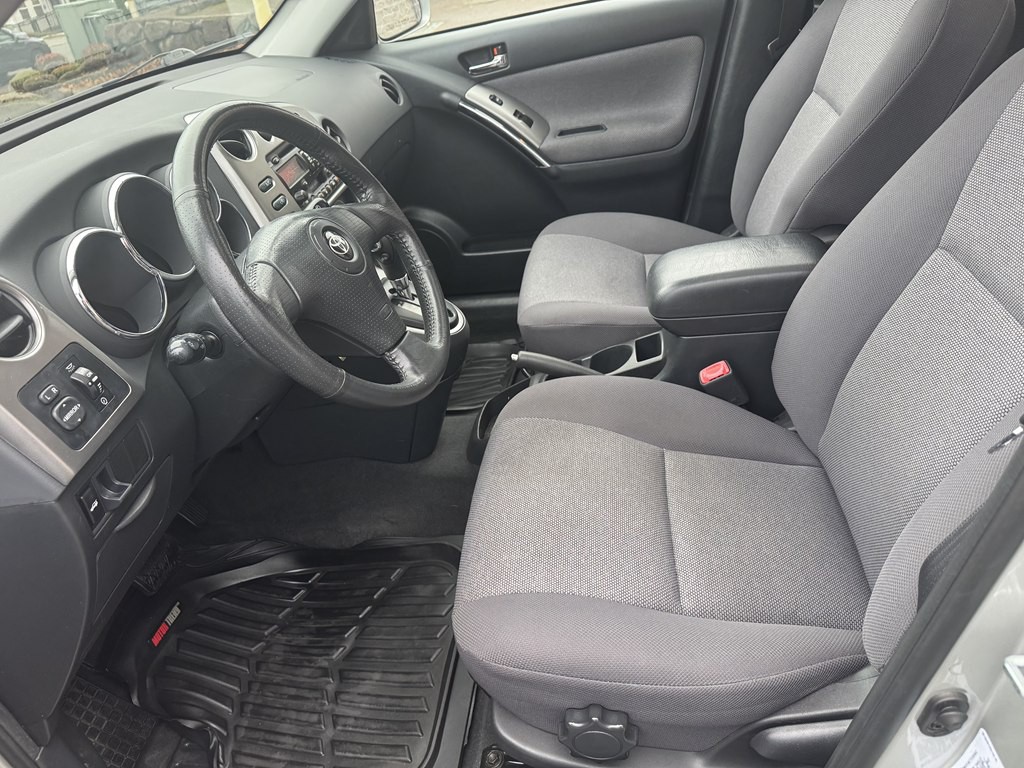 2004 Toyota Corolla Image 18