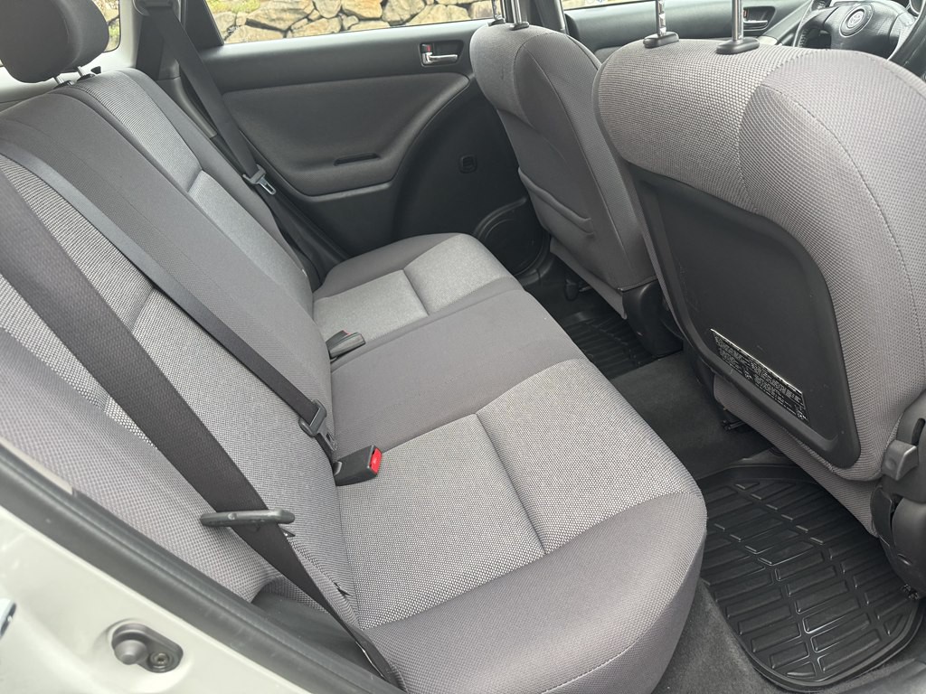 2004 Toyota Corolla Image 22