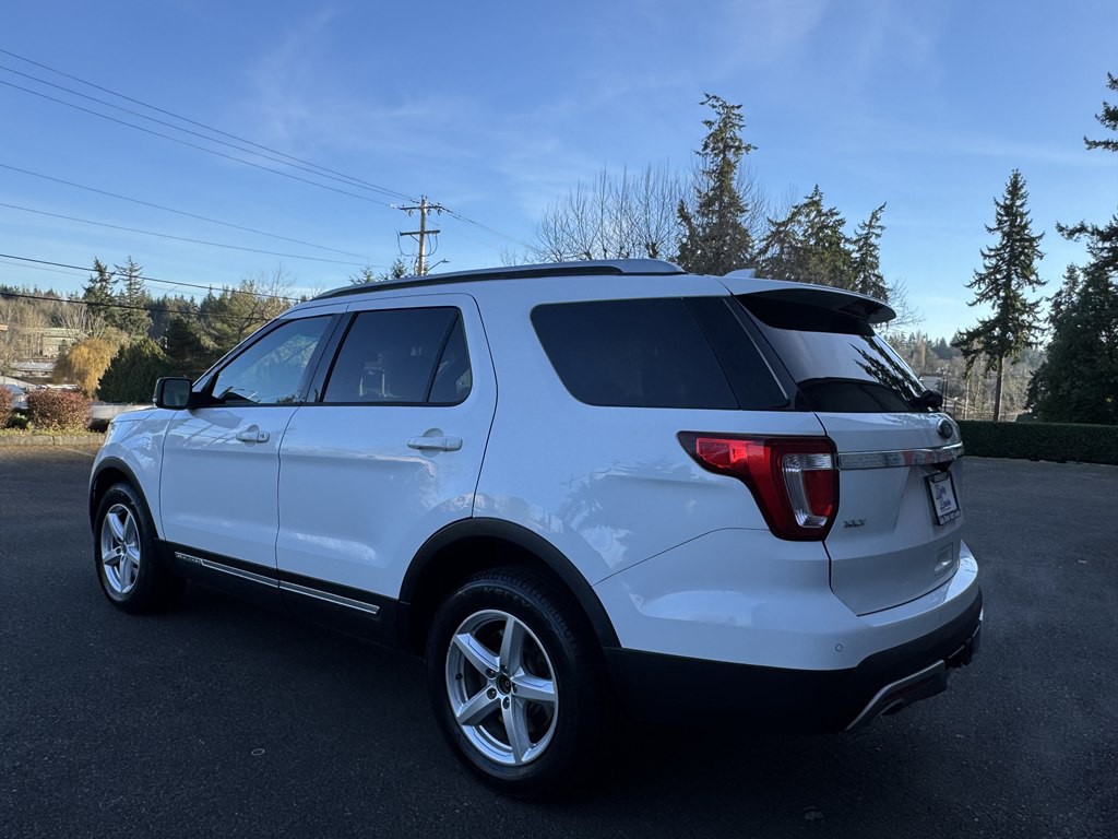 2016 Ford Explorer Image 6