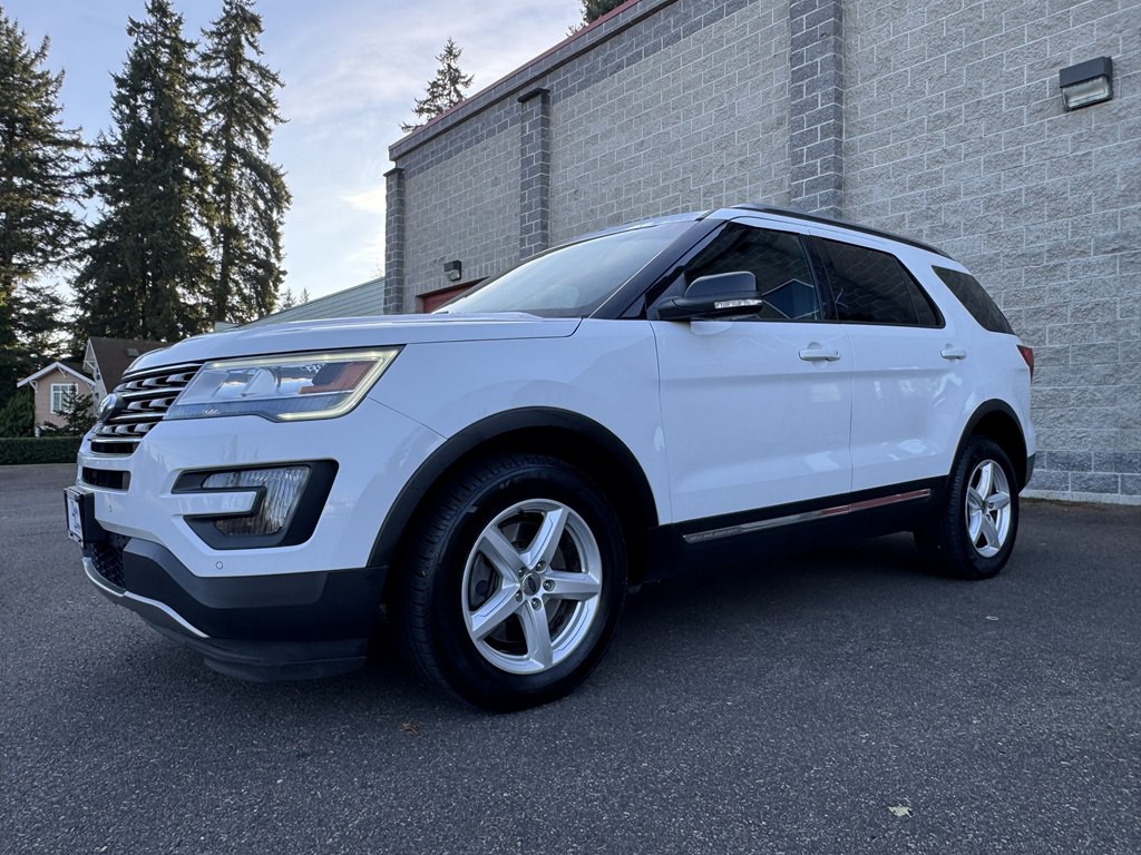 2016 Ford Explorer Image 4