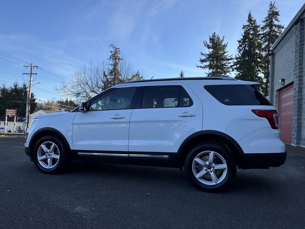2016 Ford Explorer Image 5