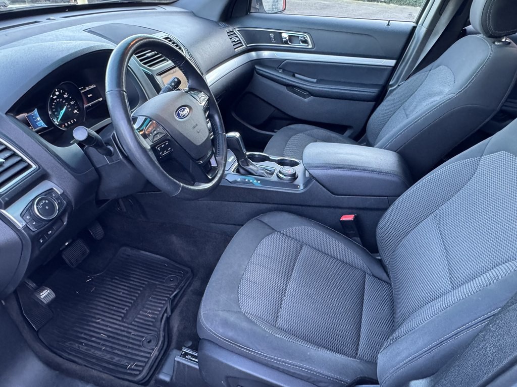 2016 Ford Explorer Image 17