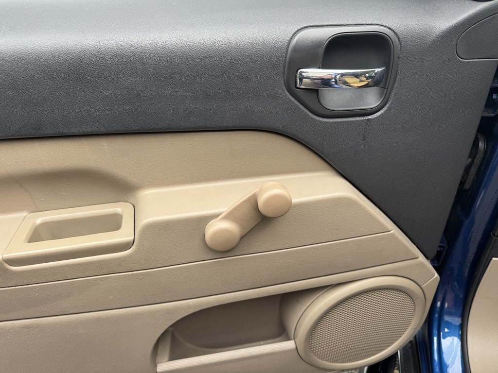 2010 Jeep Patriot Image 27