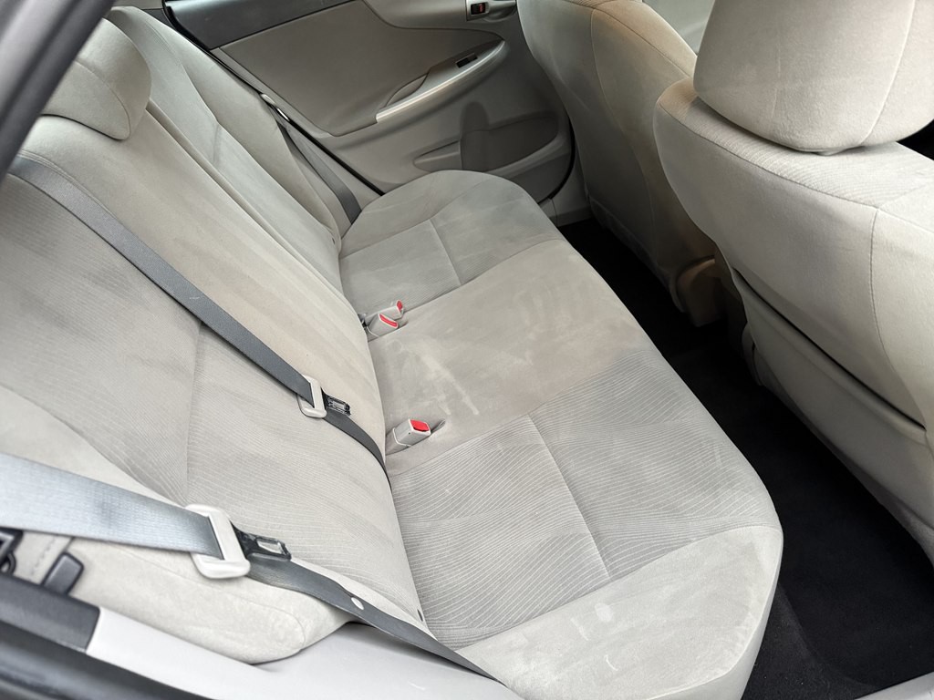 2012 Toyota Corolla Image 17