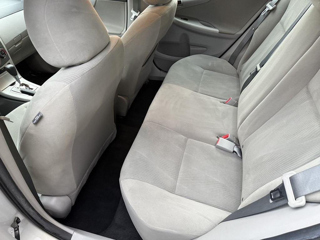 2012 Toyota Corolla Image 18