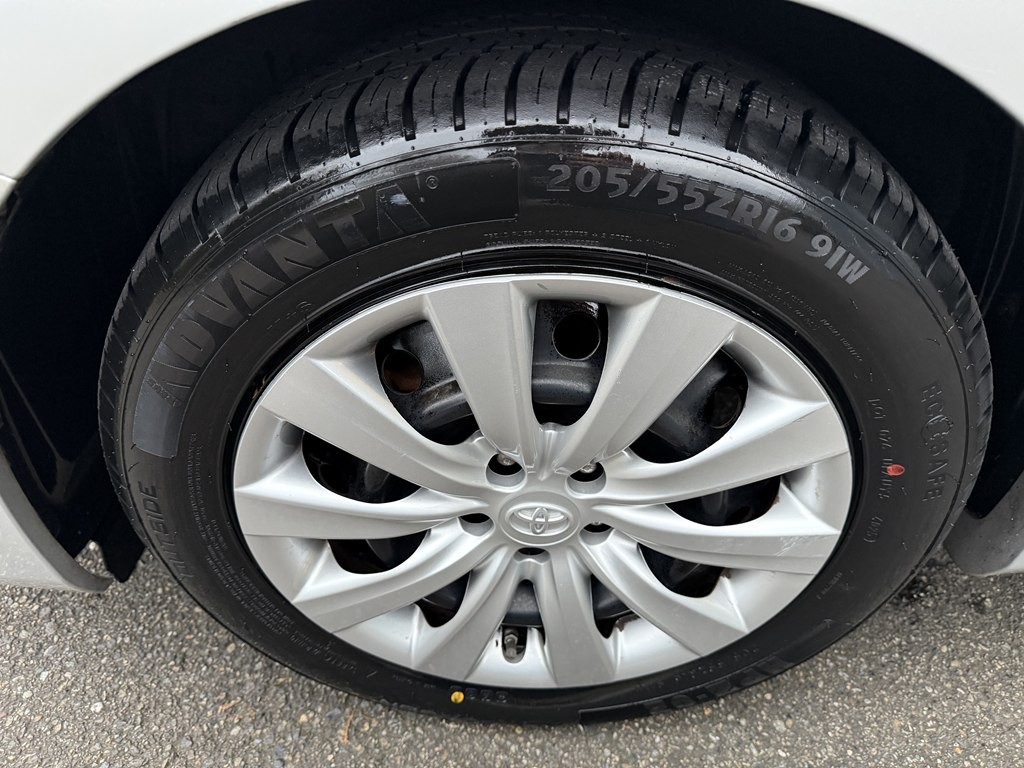 2012 Toyota Corolla Image 19