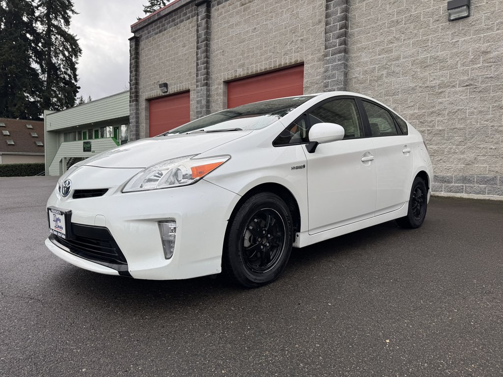 2013 Toyota Prius Image 4