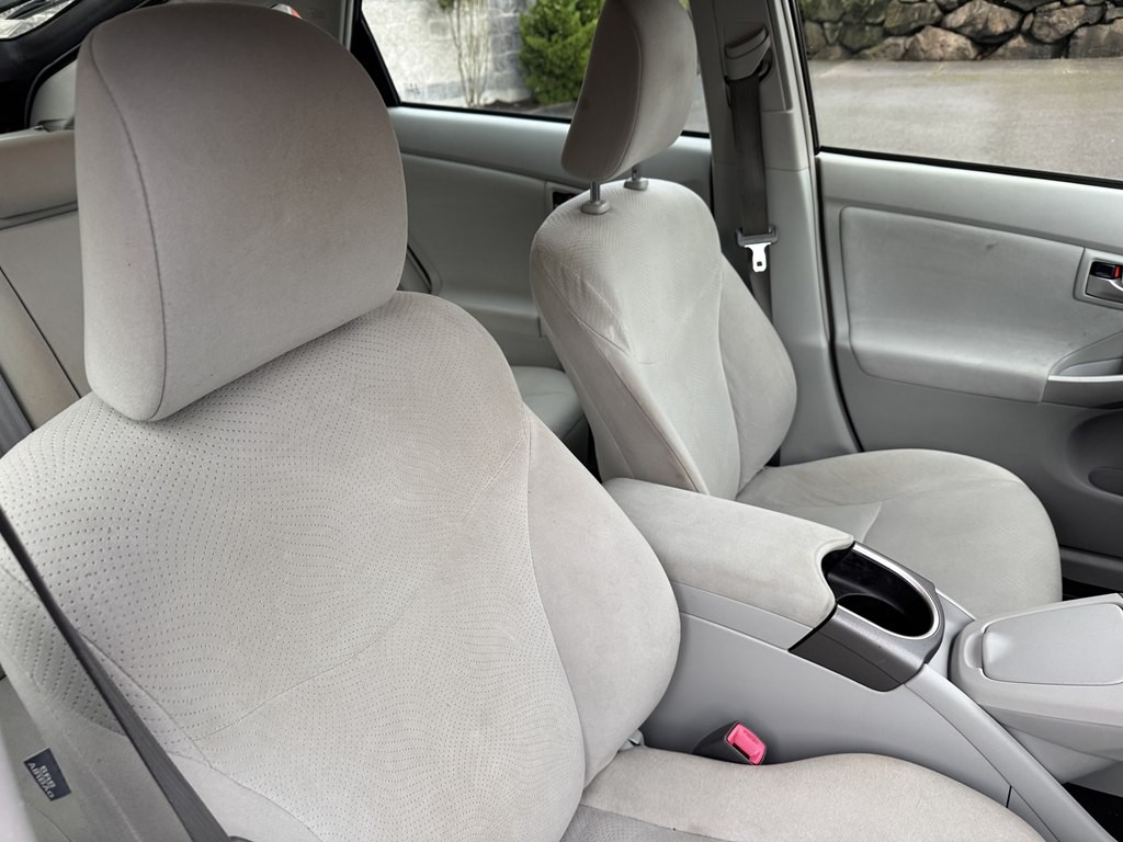 2013 Toyota Prius Image 19