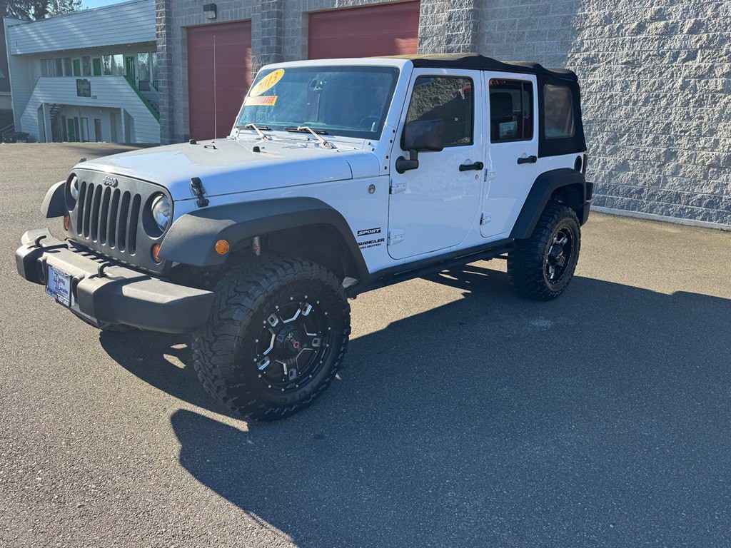 2013 Jeep Wrangler Image 4